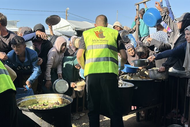 Gazze Sıcak Yemek Dağıtımı